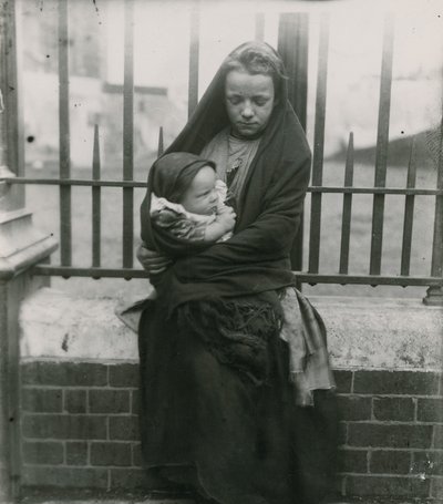 Pobreza infantil, Londres de English Photographer