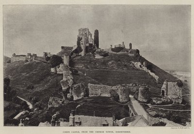 Castillo de Corfe, desde la torre de la iglesia, Dorsetshire de English Photographer