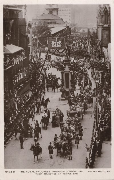 Procesión de coronación del Rey Jorge V y la Reina, Temple Bar, Londres de English Photographer