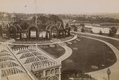 Crystal Palace, Sydenham, Londres de English Photographer