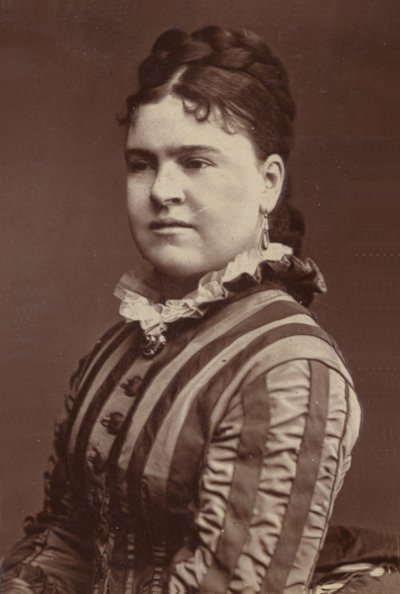 Edith Wynne de English Photographer