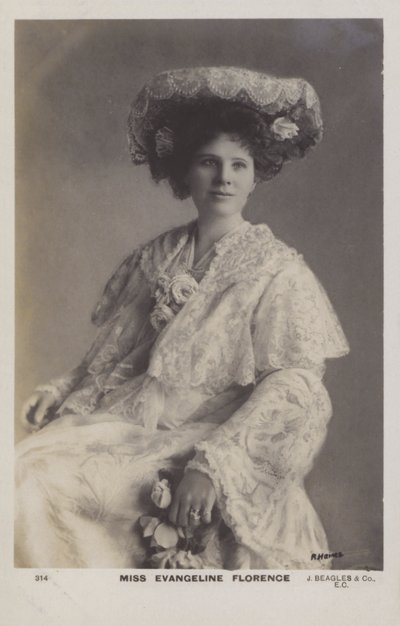 Evangeline Florence, soprano británica nacida en Estados Unidos de English Photographer
