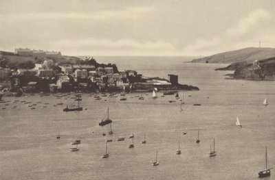 Fowey, Battery y Polruan Tower (foto b/n) de English Photographer