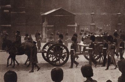 Funeral de la reina Alexandra, consorte del rey Eduardo VII de English Photographer