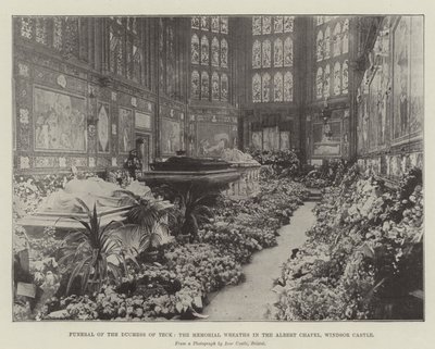 Funeral de la Duquesa de Teck, las Coronas Memoriales en la Capilla Albert, Castillo de Windsor de English Photographer