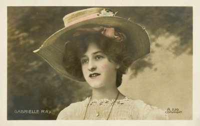 Gabrielle Ray, actriz de teatro inglesa (foto en color) de English Photographer