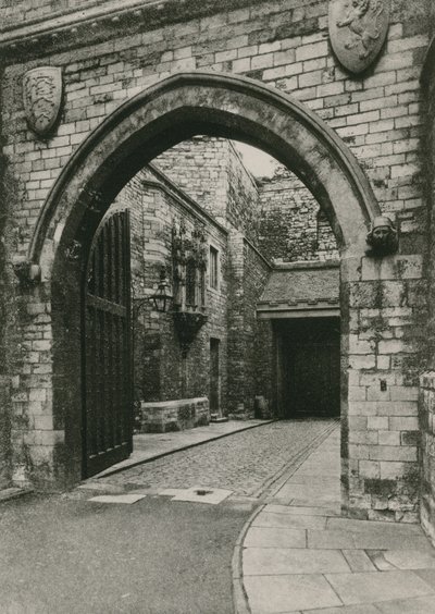 Puerta del Castillo de Lincoln, mostrando la Ventana de John O