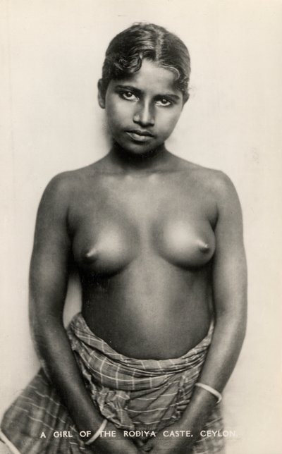 Niña de la casta Rodiya en Sri Lanka (foto en blanco y negro) de English Photographer