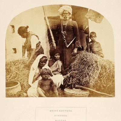 Cortadores de Hierba, Hindúes, Madrás, de The People of India, por J. Forbes Watson, publicado en 1868 de English Photographer