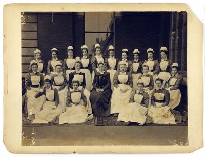 Retrato grupal del personal médico del Hospital de St. Thomas de English Photographer