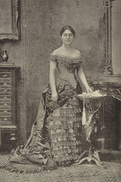 Su Majestad la Reina de Serbia de English Photographer