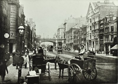 Holborn Viaduct, Farringdon Street, mirando al norte, Ciudad de Londres, 1890 de English Photographer