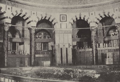 Interior de la Mezquita de Omar, sobre la roca donde se cree que Abraham ofreció sacrificio de English Photographer