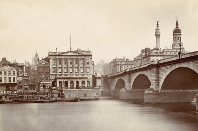 Ironmongers Hall y Puente de Londres de English Photographer