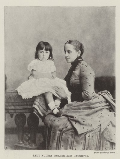 Lady Audrey Buller y su hija de English Photographer
