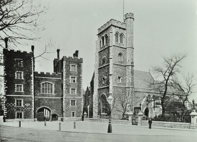 Lambeth PalaceSaint Marys Church, Lambeth Palace Road: entrada y Saint Marys Church, 1890 de English Photographer