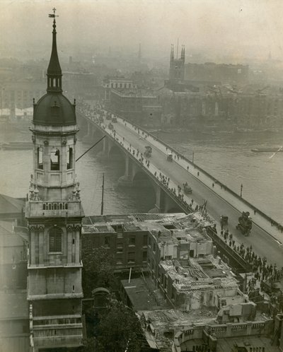 Puente de Londres, 18 de agosto de 1920 de English Photographer