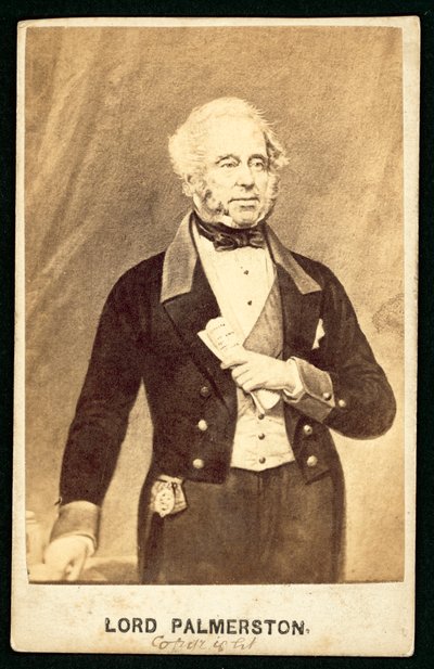 Lord Palmerston (foto en blanco y negro) de English Photographer