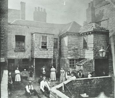 Mercado Court, Londres, 1868 de English Photographer