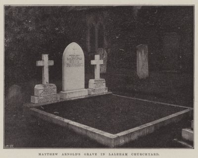 La Tumba de Matthew Arnold en el Cementerio de Laleham de English Photographer