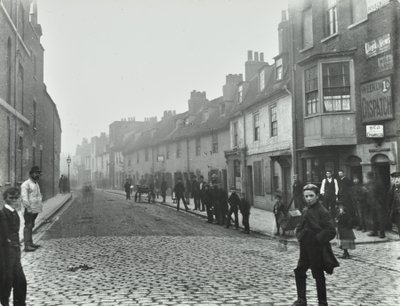 Mill Lane: desde Deptford Broadway, Londres, 1895 de English Photographer