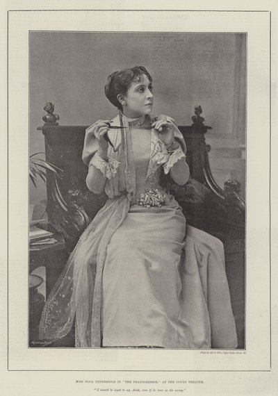 Miss Olga Nethersole en El transgresor, en el Court Theatre de English Photographer