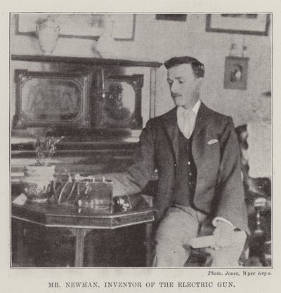 Mr Newman, inventor del cañón eléctrico de English Photographer