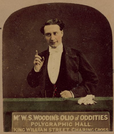 El Olio de Rarezas del Sr. W S Woodin de English Photographer