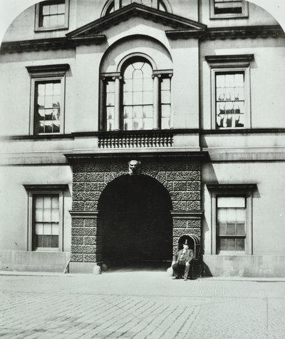 Northumberland House, Charing Cross, Westminster LB: patio, 1880 de English Photographer