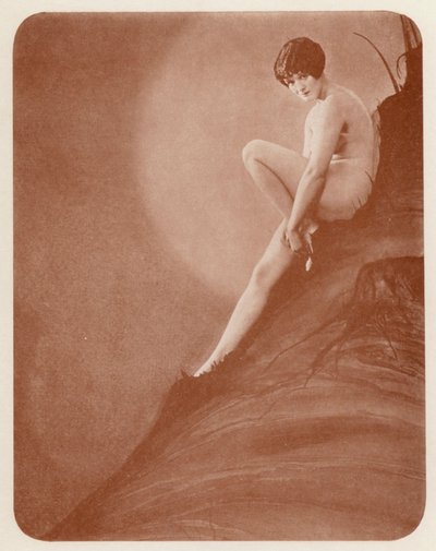 Arte nudista: Coqueta (foto b/n) de English Photographer