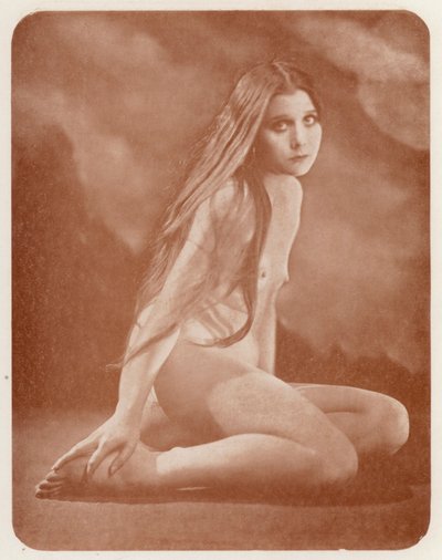 Arte nudista: Dolores (foto b/n) de English Photographer