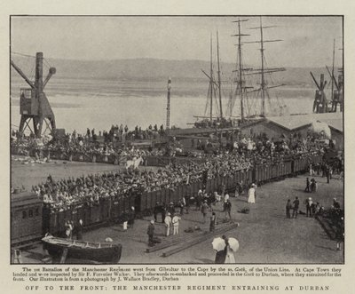 Al frente, el regimiento de Manchester embarcando en Durban de English Photographer