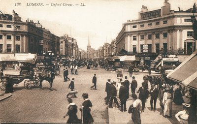 Oxford Circus en el West End de English Photographer