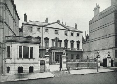 Piccadilly, el Club Naval y Militar de English Photographer