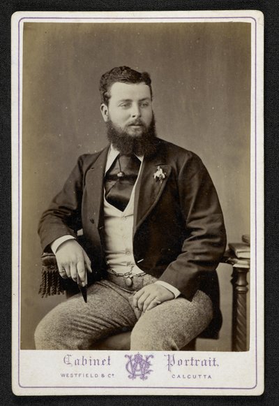 Retrato del Sr. Godfrey Freeman, plantador de añil, Lohurria, Bihar, fotografiado en Calcuta (fotografía en B/N) de English Photographer