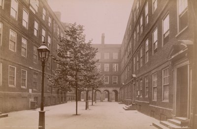 Postal con Pump Court en Middle Temple de English Photographer