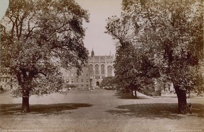 Postal con vista de Temple Gardens de English Photographer