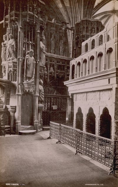 Postal con una imagen del interior del Santuario de Enrique V en la Abadía de Westminster de English Photographer
