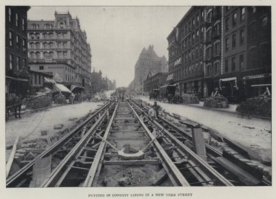 Instalación de revestimiento de conducto en una calle de Nueva York de English Photographer