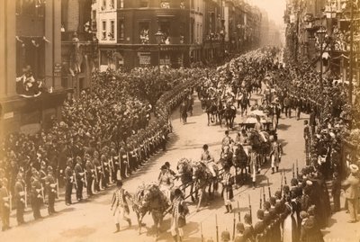 Reina Victoria, procesión del Jubileo de Diamante, 1897 de English Photographer