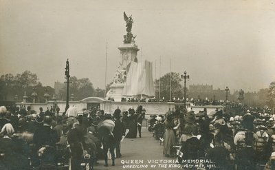 Memorial de la Reina Victoria, inauguración por el Rey, 16 de mayo de 1911 de English Photographer