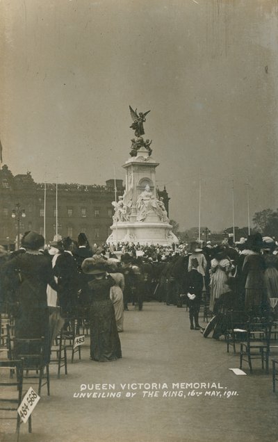 Memorial de la Reina Victoria, inauguración por el Rey, 16 de mayo de 1911 de English Photographer