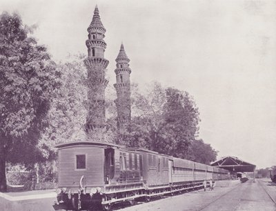 Estación de Ferrocarril y Minaretes, Ahmedabad de English Photographer
