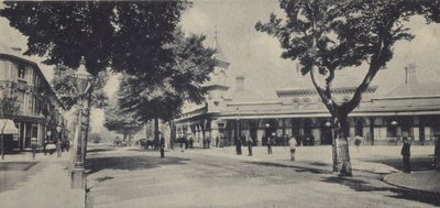 Estación de tren y Terminus Road en Eastbourne de English Photographer