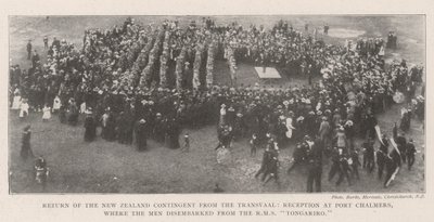 Regreso del contingente de Nueva Zelanda del Transvaal, recepción en Port Chalmers, donde los hombres desembarcaron del RMS Tongariro de English Photographer