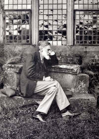 Robert Bridges, poeta inglés (foto en b/n) de English Photographer