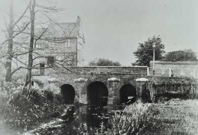 Roe Bridge, Mitcham Lane, 1897 de English Photographer