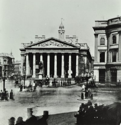 Royal Exchange, Threadneedle Street, Ciudad de Londres, 1880 de English Photographer