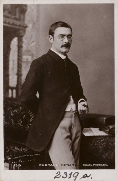 Rudyard Kipling (1865-1936), cuentista, poeta y novelista inglés de English Photographer