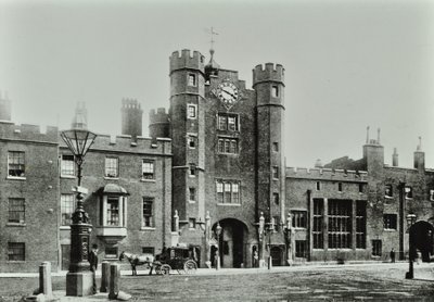 Saint Jamess Palace, Westminster LB: desde Saint Jamess Street, 1896 de English Photographer